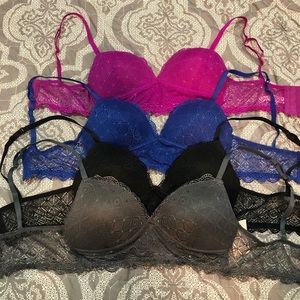 Lot of 4 Candie’s Bra